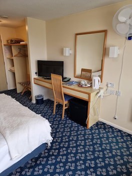 Travel Plaza Hotel