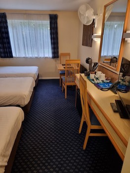 Travel Plaza Hotel