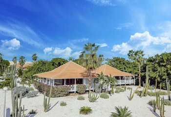Papagayo Beach Resort