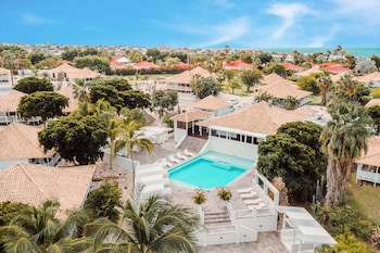 Papagayo Beach Resort
