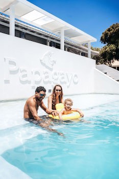 Papagayo Beach Resort