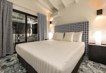 Papagayo Beach Resort