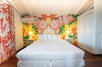 Papagayo Beach Resort