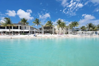 Papagayo Beach Resort