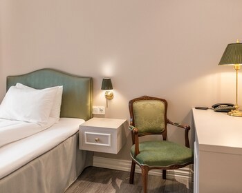 Fru Haugans Hotel