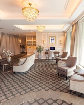 Fru Haugans Hotel