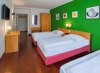 Rugs Hotel Dusseldorf – Self Check- In fotoğrafı