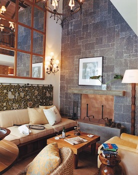 Carmelo Resort & Spa