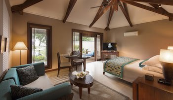 Constance Lemuria,Seychelles