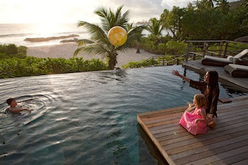 Constance Lemuria,Seychelles
