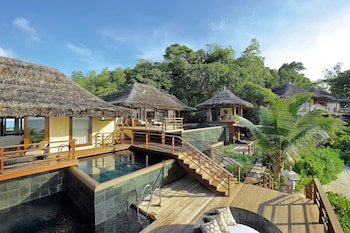 Constance Lemuria,Seychelles