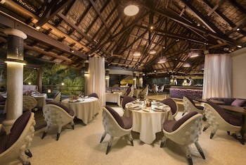 Constance Lemuria,Seychelles