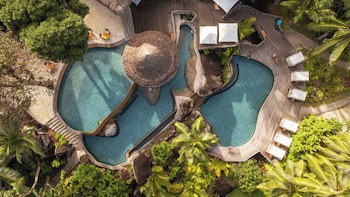 Constance Lemuria,Seychelles