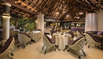 Constance Lemuria,Seychelles