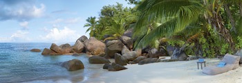 Constance Lemuria,Seychelles