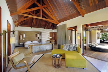 Constance Lemuria,Seychelles