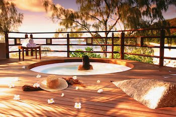 Constance Lemuria,Seychelles