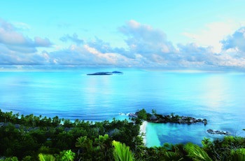 Constance Lemuria,Seychelles