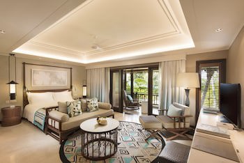 Constance Lemuria,Seychelles