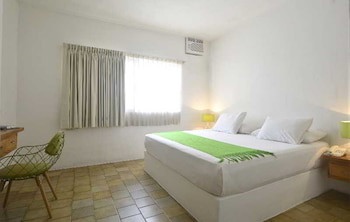 Emperador Vallarta Beachfront Hotel And Suites