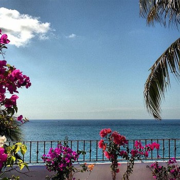 Emperador Vallarta Beachfront Hotel And Suites
