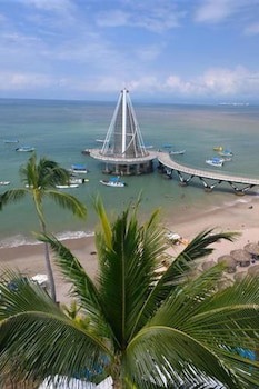 Emperador Vallarta Beachfront Hotel And Suites