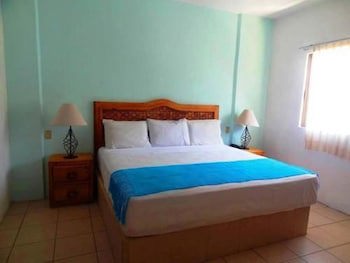 Emperador Vallarta Beachfront Hotel And Suites