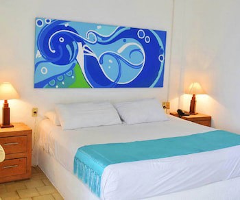 Emperador Vallarta Beachfront Hotel And Suites