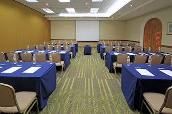 Holiday Inn Monclova, An Ihg Hotel