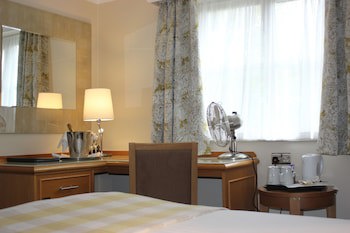 Best Western Chilworth Manor Hotel