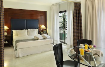 Dolmen Hotel