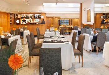 Dolmen Hotel