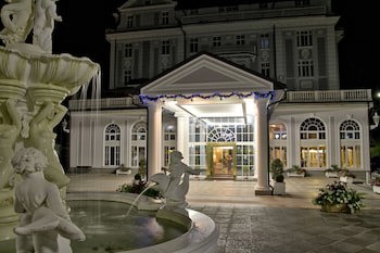 Esplanade Spa And Golf Resort