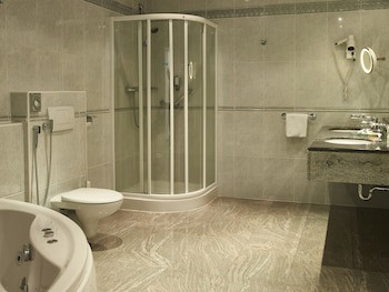 Esplanade Spa And Golf Resort