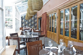 Waterloo Hotel Lodge