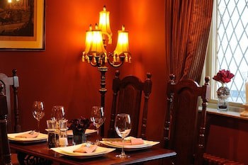 Ye Olde Bell Hotel & Spa