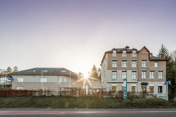 New Hotel De Lives