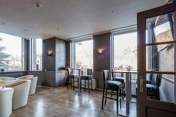 New Hotel De Lives