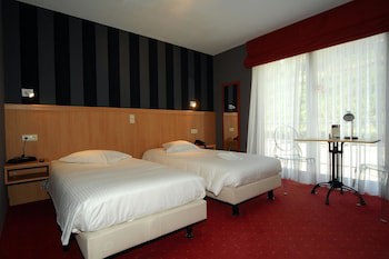New Hotel De Lives