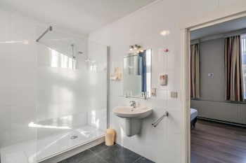 New Hotel De Lives