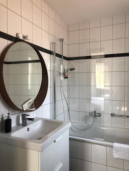New Hotel De Lives