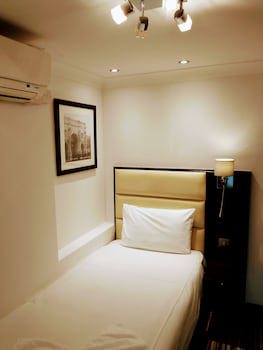 Edward Hotel Paddington