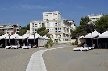 Hotel Petit Palais fotoğrafı