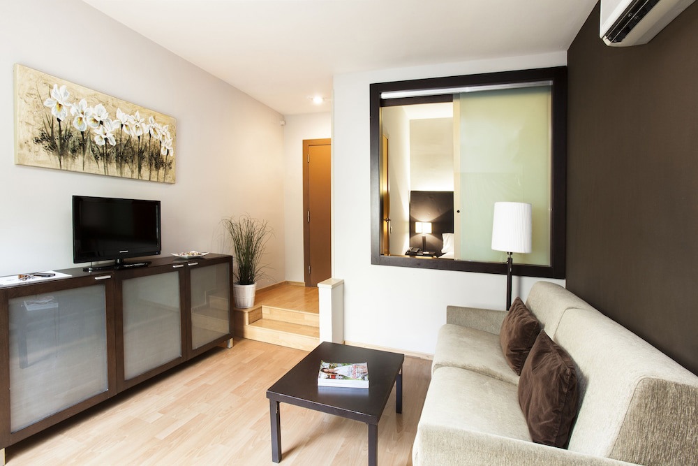Senator Barcelona Apartments