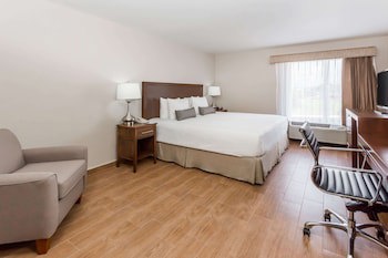 Baymont Inn And Suites Lazaro Cardenas