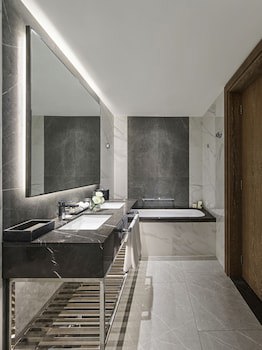 Fairmont Dubai