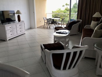 Sapphire Beach Club Resort