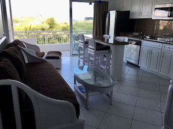 Sapphire Beach Club Resort