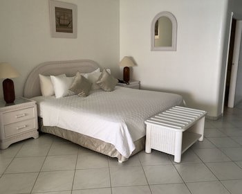 Sapphire Beach Club Resort