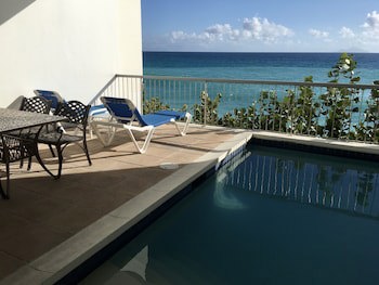 Sapphire Beach Club Resort